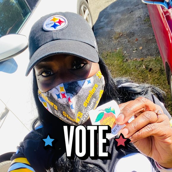 Meet your Posher, Lenicia - Picture 1 of 1